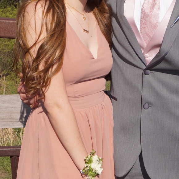 lulus prom dress - Picture 2 of 4